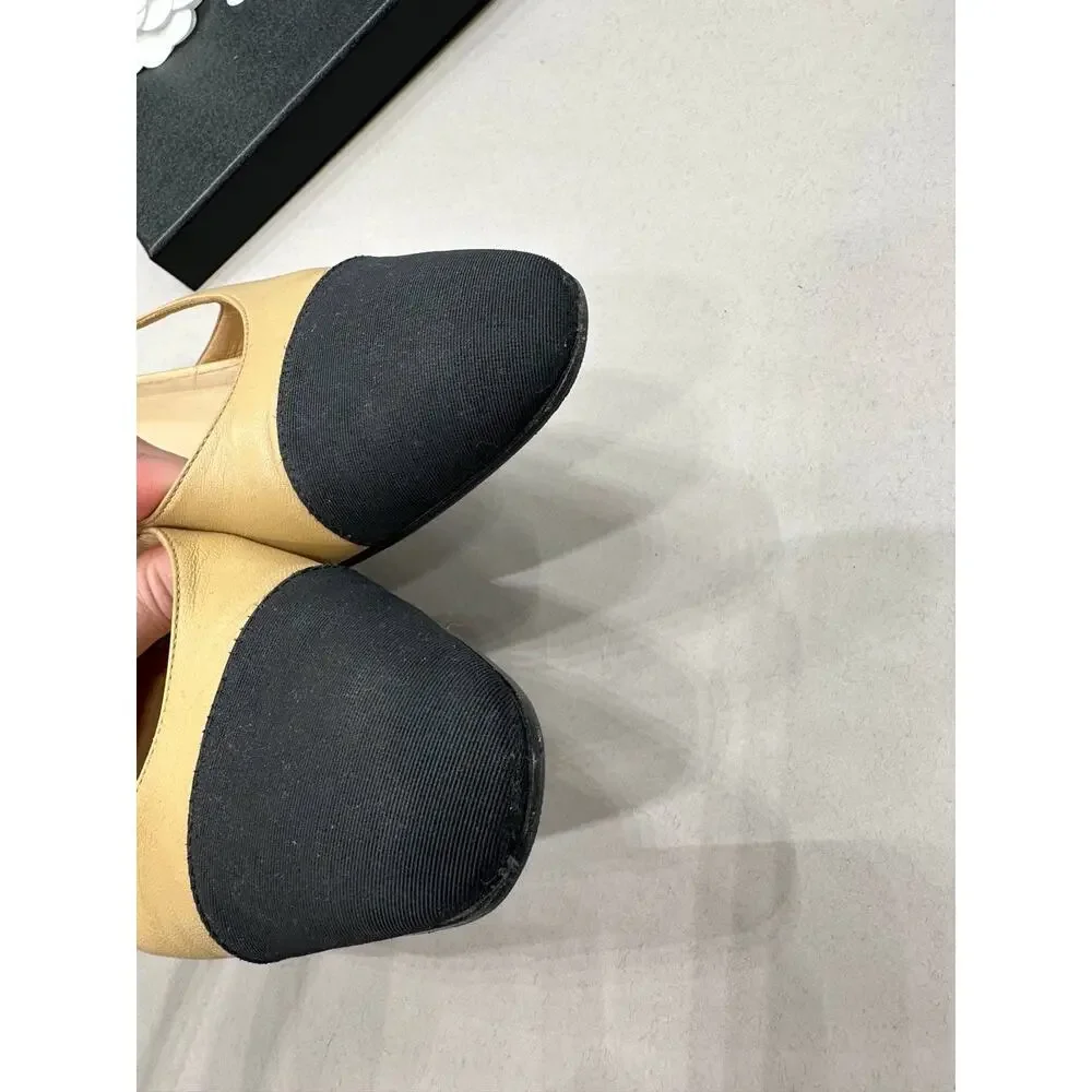 CHANEL Two-Tone Slingback Pumps - EU 42